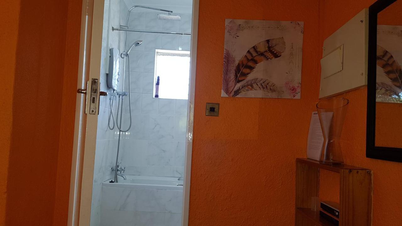 Lolo'S 1Bed Apt-Best Location-2Balconies Harare Luaran gambar