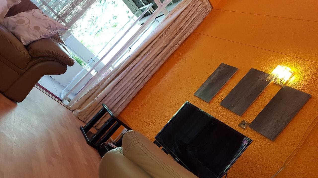 Lolo'S 1Bed Apt-Best Location-2Balconies Harare Luaran gambar